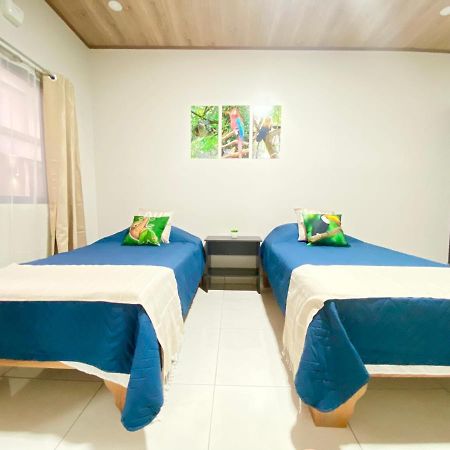 Pura Vida Apartment. 5 Min From Airport 알라후엘라 외부 사진