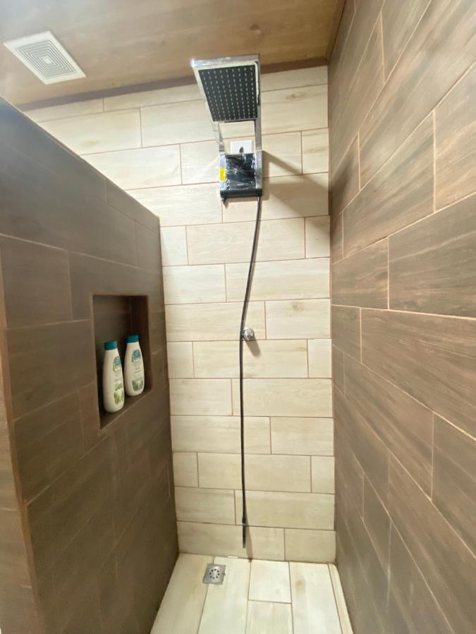 Pura Vida Apartment. 5 Min From Airport 알라후엘라 외부 사진