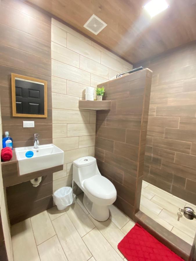 Pura Vida Apartment. 5 Min From Airport 알라후엘라 외부 사진