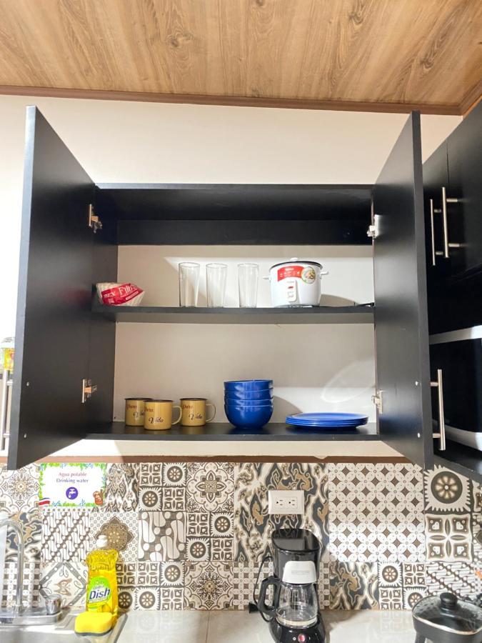 Pura Vida Apartment. 5 Min From Airport 알라후엘라 외부 사진